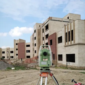 خدمات نقشه برداری