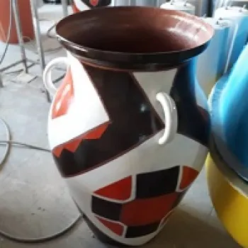 ساخت انواع گلدانهای فایبر گلاس خمره ای  زرین کار صفاهان